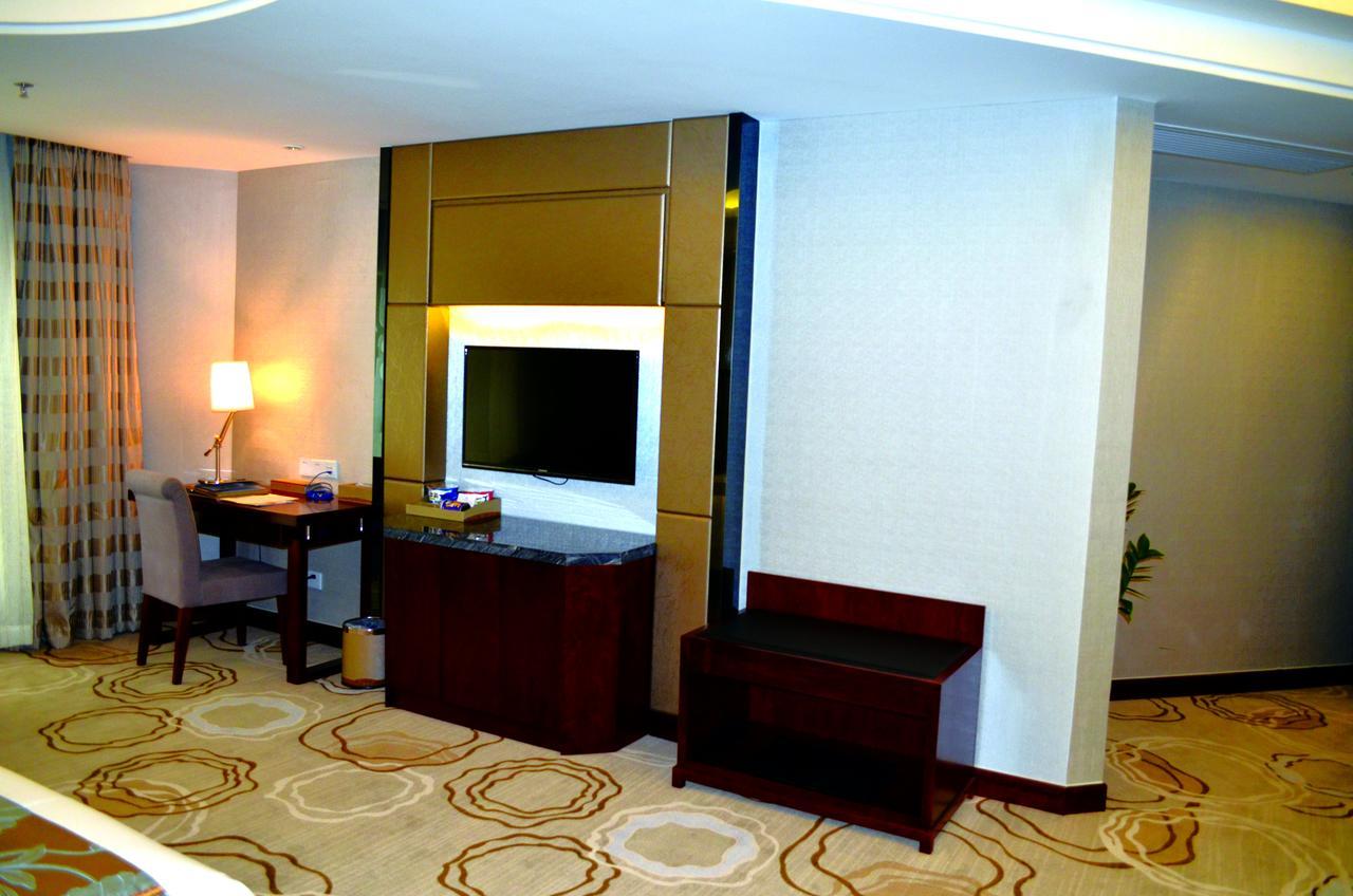 Manhatton Hotel Zhuhai Eksteriør billede