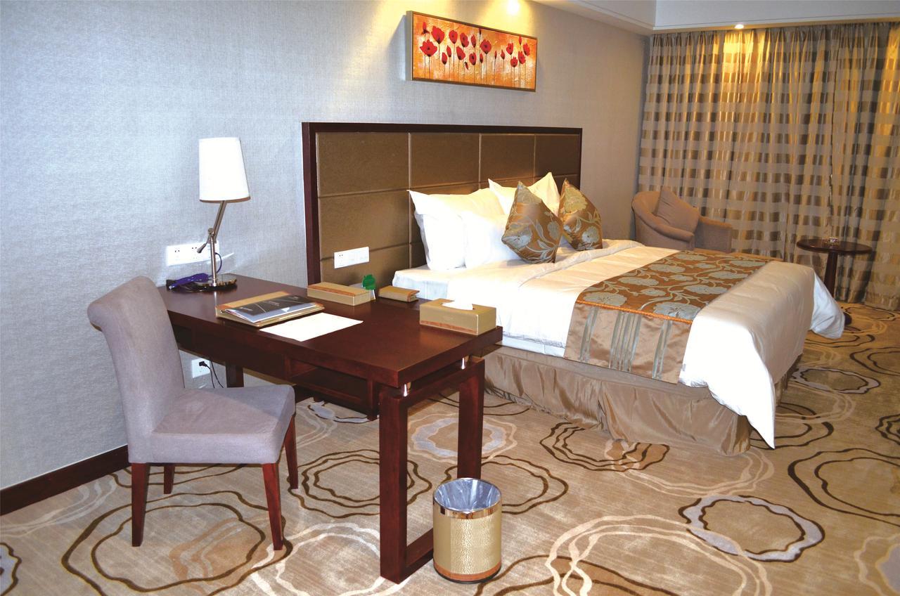 Manhatton Hotel Zhuhai Eksteriør billede
