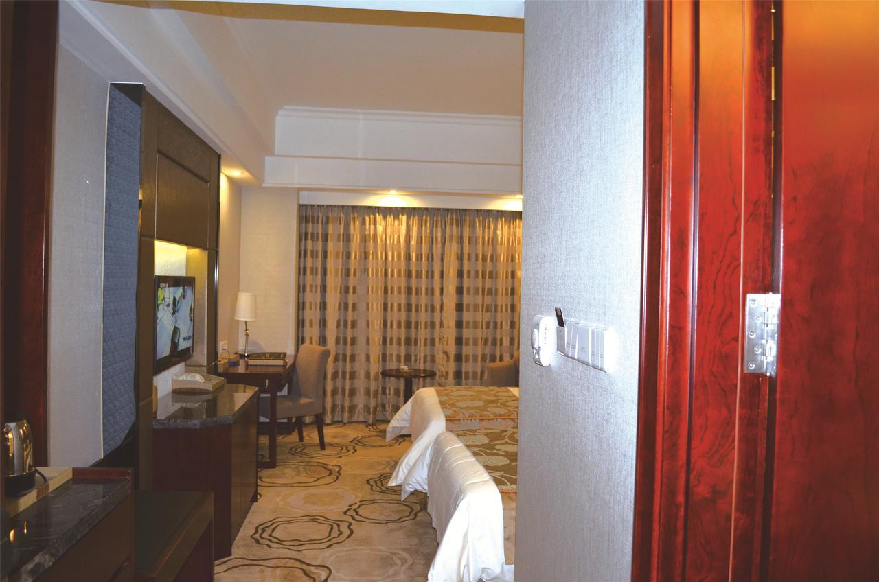 Manhatton Hotel Zhuhai Eksteriør billede